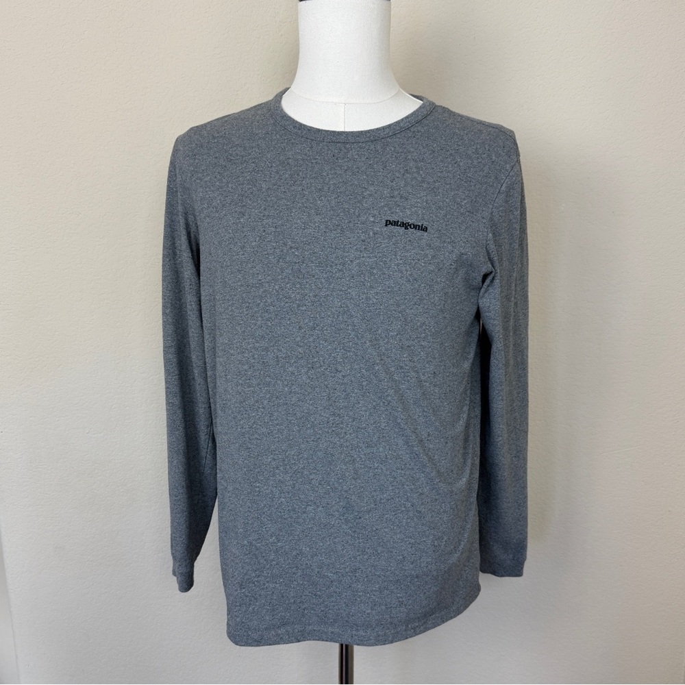 Patagonia Men’s Long Sleeve Tee | Size L | Grey
